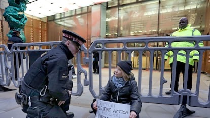 Greta Thunberg es detenida en Londres durante protesta propalestina en apoyo a activistas en huelga de hambre